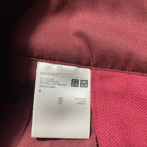 Uniglo Skirt with pockets - Burgundy 4 - Picture 3 of 6